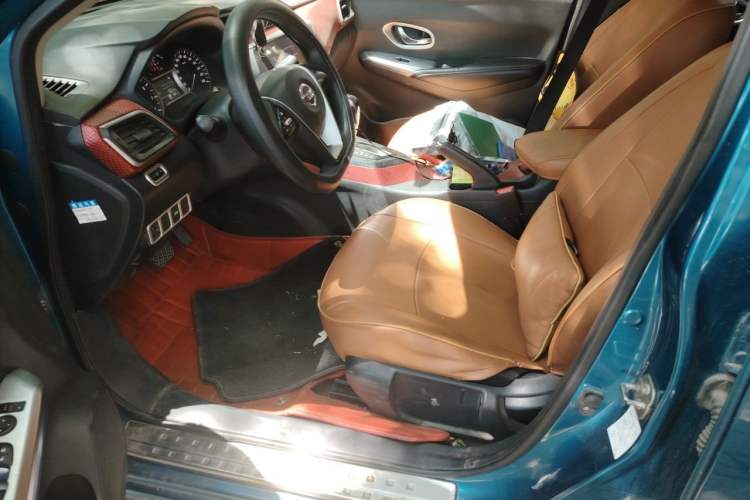 Used Nissan Lannia 2016 1.6L CVT Cool Edition Driver Seat