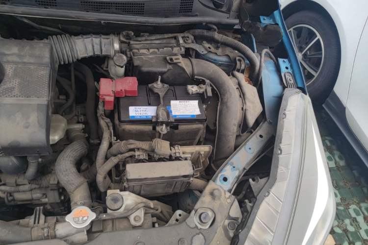 Used Nissan Lannia 2016 1.6L CVT Smart Cool Edition Engine Bay Left