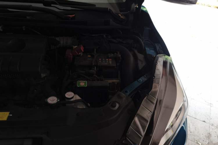 Used Nissan Lannia 2016 1.6L CVT Smart Cool Edition Engine Bay Left