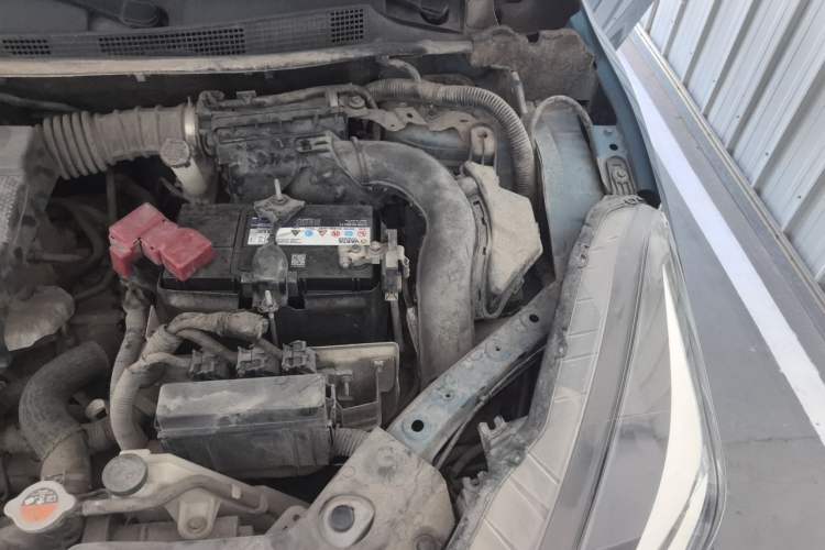 Used Nissan Lannia 2016 1.6L CVT Smart Cool Edition Engine Bay Left