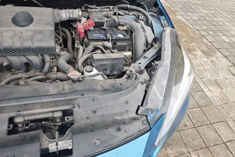 Used Nissan Lannia 2016 1.6L CVT Smart Cool Edition Engine Bay Left