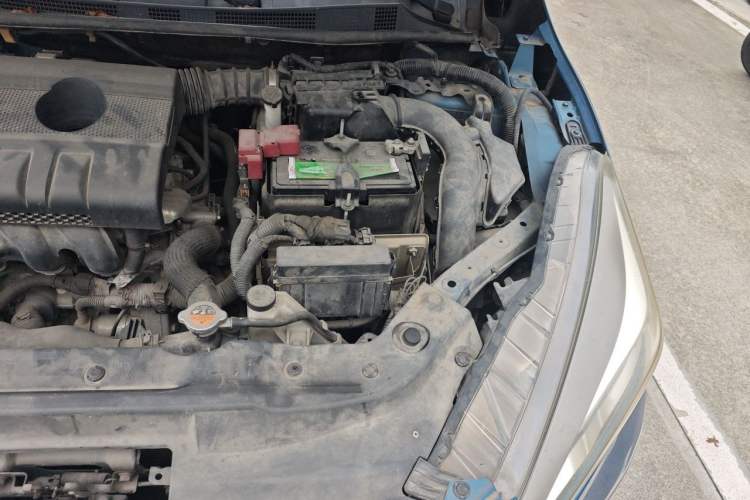 Used Nissan Lannia 2016 1.6L CVT Smart Cool Edition Engine Bay Left
