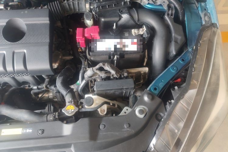 Used Nissan Lannia 2016 1.6L CVT Cool Edition Engine Bay Left