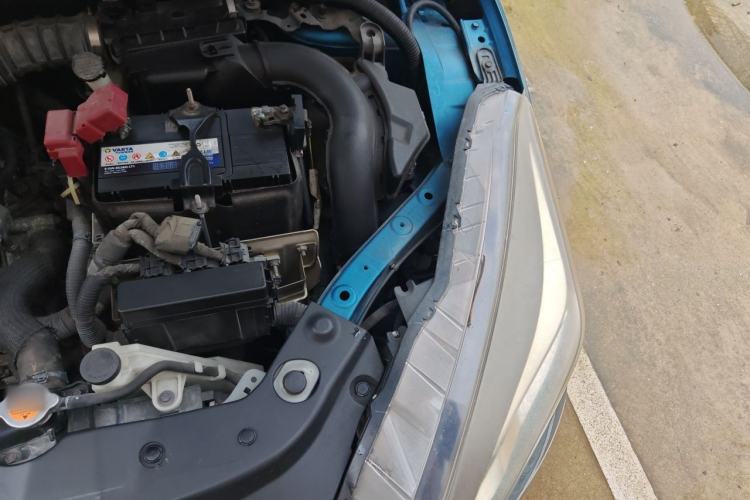 Used Nissan Lannia 2016 1.6L CVT Cool Edition Engine Bay Left