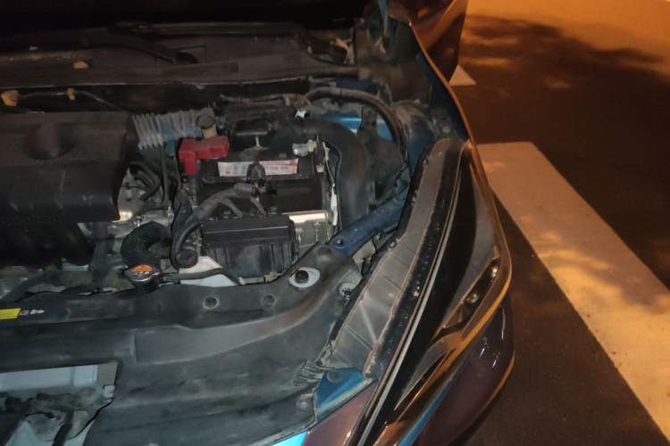 Used Nissan Lannia 2016 1.6L CVT Smart Cool Edition Engine Bay Left