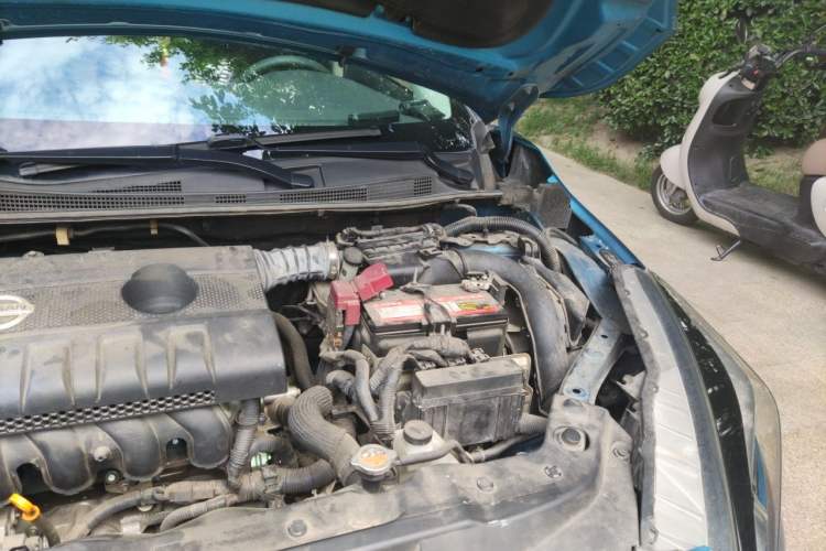 Used Nissan Lannia 2016 1.6L CVT Smart Cool Edition Engine Bay Left