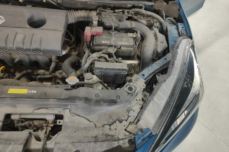Used Nissan Lannia 2016 1.6L CVT Smart Cool Edition Engine Bay Left