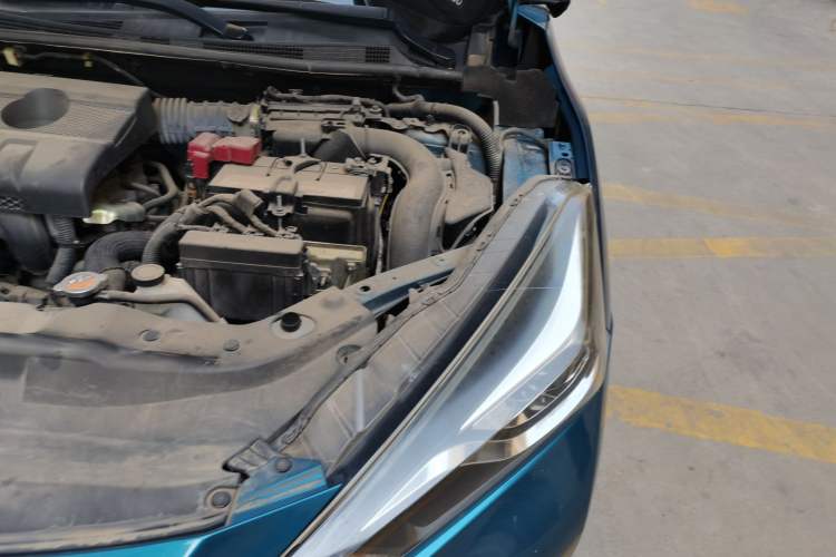 Used Nissan Lannia 2016 1.6L CVT Smart Cool Edition Engine Bay Left