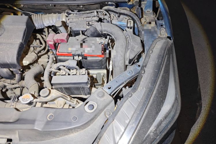 Used Nissan Lannia 2016 1.6L Manual Fashion Edition Engine Bay Left
