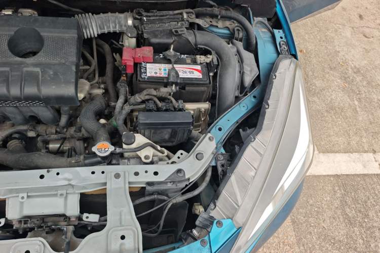 Used Nissan Lannia 2016 1.6L CVT Smart Cool Edition Engine Bay Left