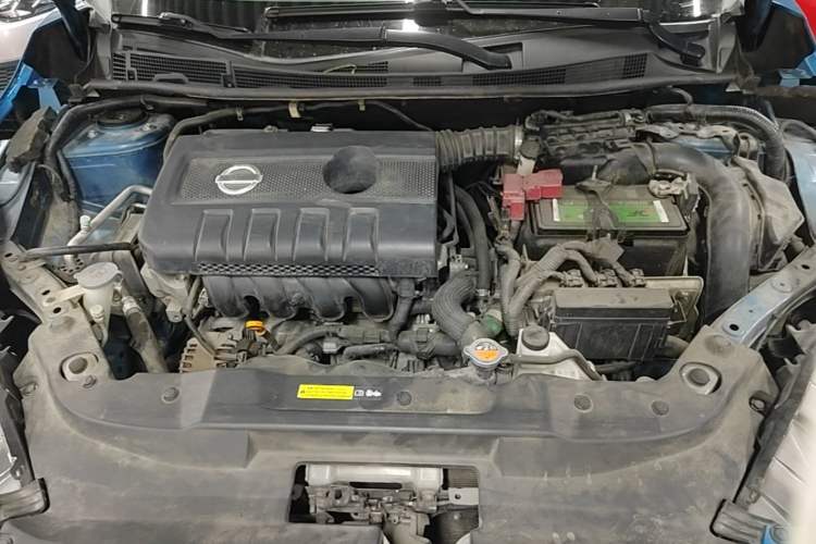 Used Nissan Lannia 2016 1.6L CVT Cool Edition Engine Bay