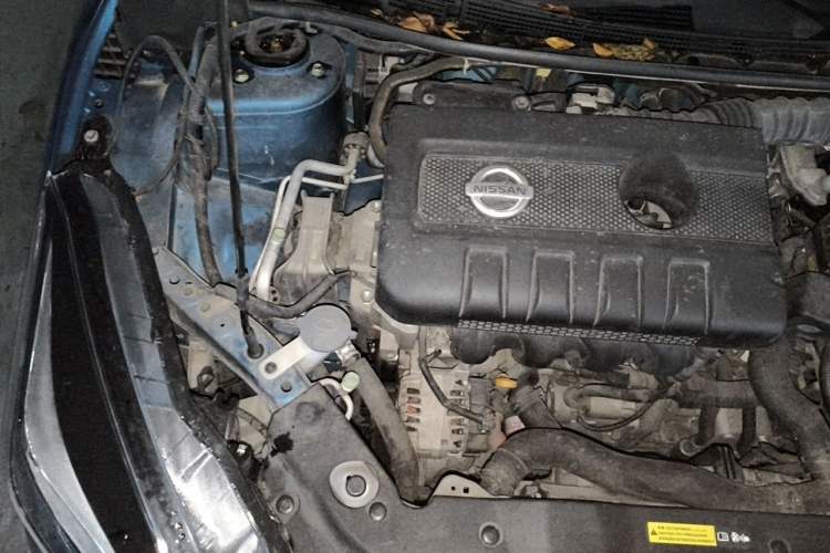 Used Nissan Lannia 2016 1.6L CVT Smart Cool Edition Engine Bay Right