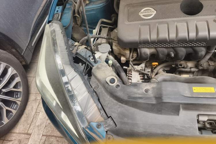 Used Nissan Lannia 2016 1.6L Manual Cool Edition Engine Bay Right