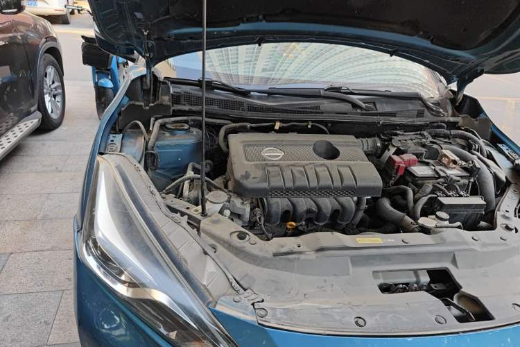 Used Nissan Lannia 2016 1.6L CVT Cool Edition Engine Bay Right