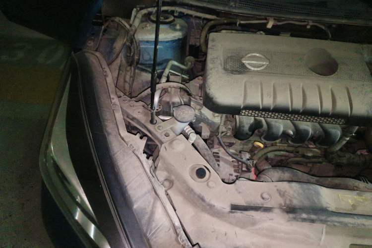 Used Nissan Lannia 2016 1.6L Manual Cool Edition Engine Bay Right