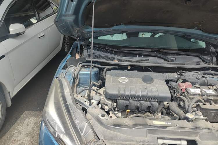 Used Nissan Lannia 2016 1.6L CVT Smart Cool Edition Engine Bay Right