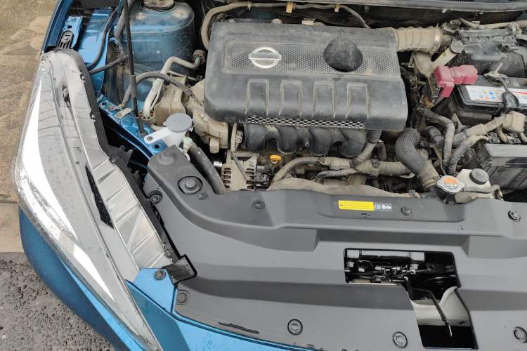 Used Nissan Lannia 2016 1.6L CVT Cool Edition Engine Bay Right