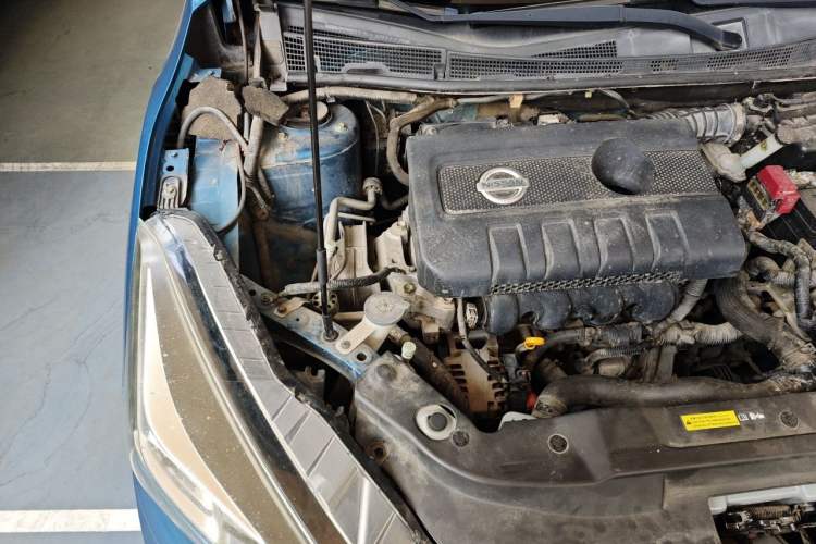 Used Nissan Lannia 2016 1.6L Manual Cool Edition Engine Bay Right