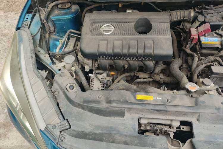 Used Nissan Lannia 2016 1.6L CVT Smart Cool Edition Engine Bay Right