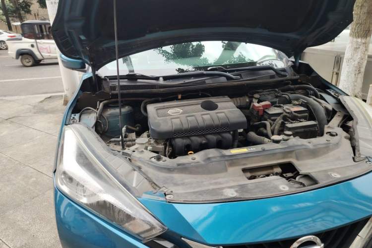 Used Nissan Lannia 2016 1.6L CVT Cool Edition Engine Bay Right