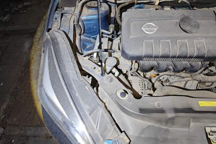 Used Nissan Lannia 2016 1.6L Manual Fashion Edition Engine Bay Right