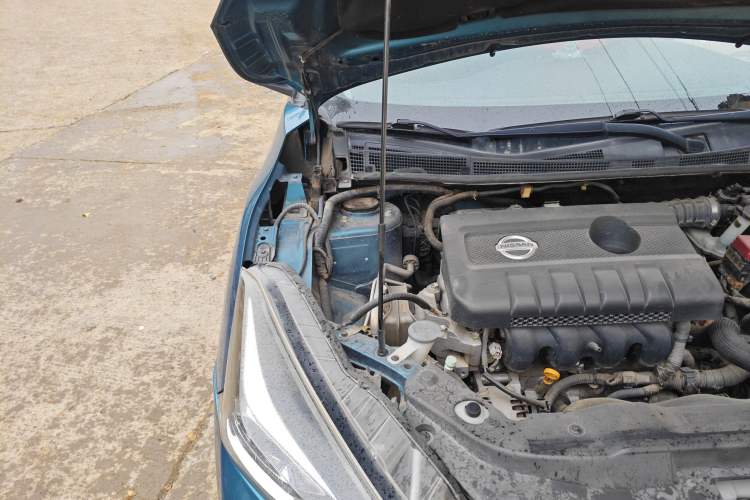 Used Nissan Lannia 2016 1.6L CVT Cool Edition Engine Bay Right