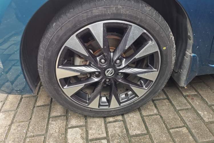 Used Nissan Lannia 2016 1.6L CVT Smart Cool Edition Exterior 4
