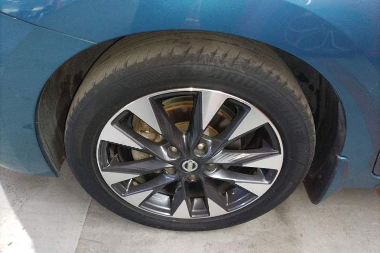 Used Nissan Lannia 2016 1.6L CVT Smart Cool Edition Exterior 4