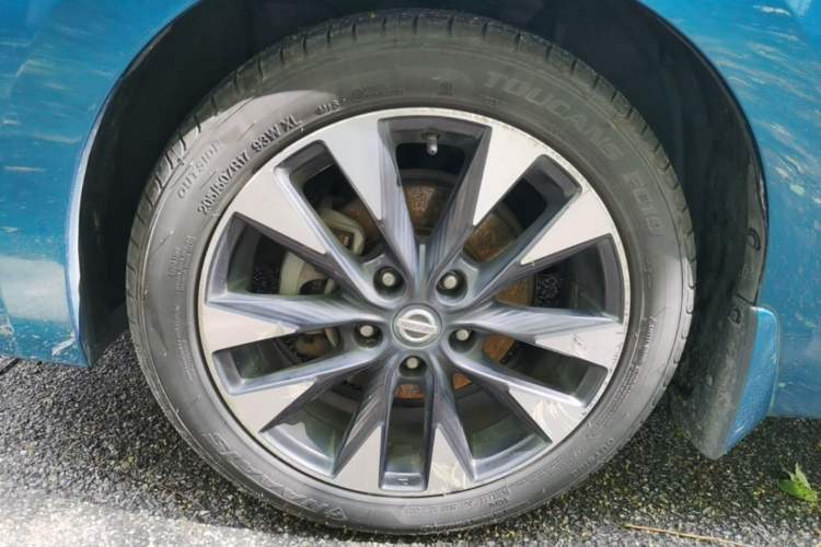 Used Nissan Lannia 2016 1.6L CVT Smart Cool Edition Exterior 4