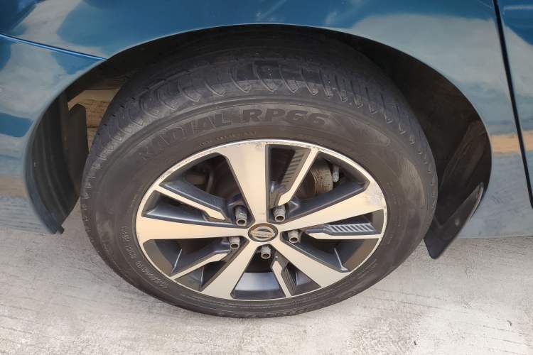 Used Nissan Lannia 2016 1.6L CVT Cool Edition Exterior 5