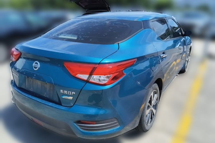 Used Nissan Lannia 2016 1.6L CVT Cool Edition Exterior 5