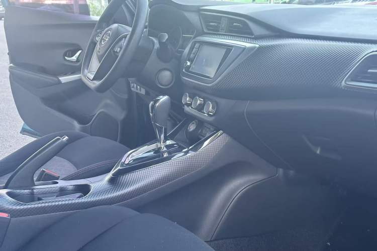 Used Nissan Lannia 2016 1.6L CVT Smart Cool Edition Exterior 6