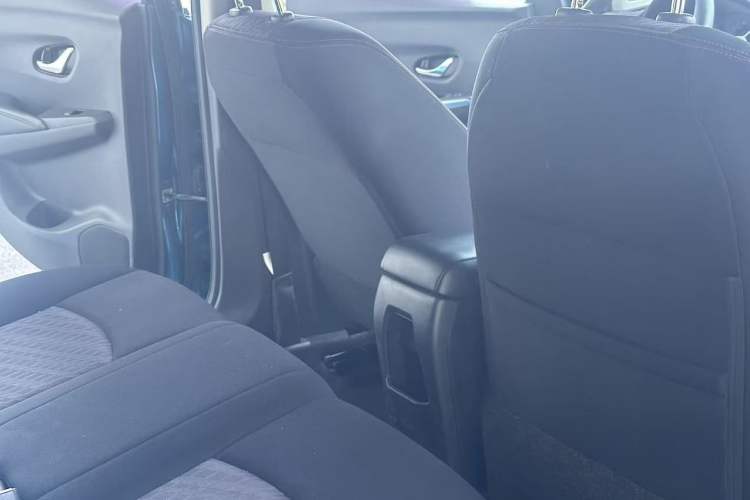 Used Nissan Lannia 2016 1.6L CVT Smart Cool Edition Exterior 7