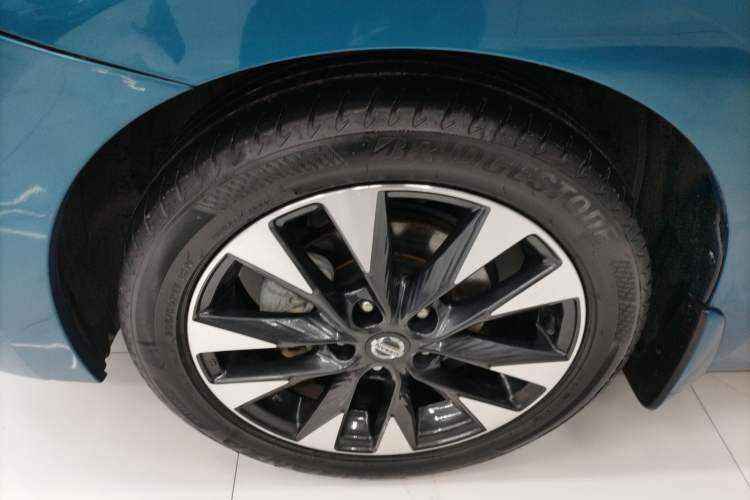 Used Nissan Lannia 2016 1.6L CVT Smart Cool Edition Exterior 7