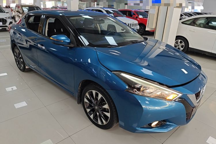Used Nissan Lannia 2016 1.6L CVT Smart Cool Edition Front Right 45 Deg