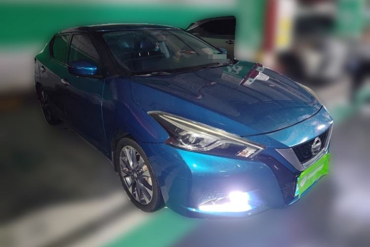 Used Nissan Lannia 2016 1.6L CVT Smart Cool Edition Front Right 45 Deg