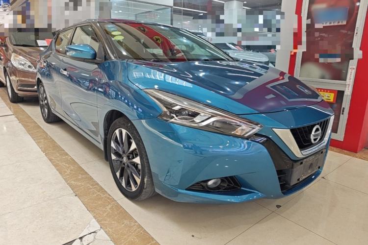 Used Nissan Lannia 2016 1.6L CVT Smart Cool Edition Front Right 45 Deg