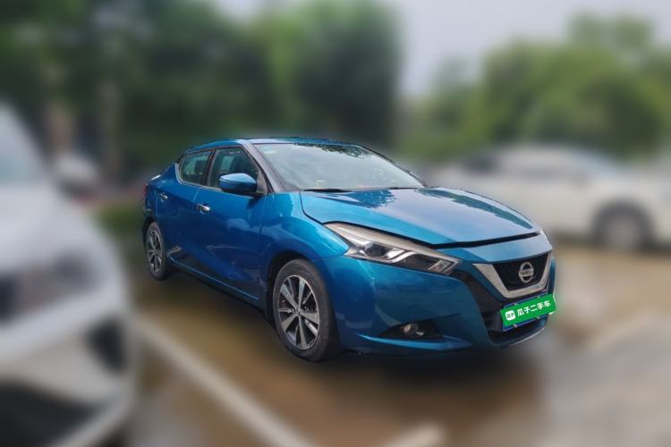 Used Nissan Lannia 2016 1.6L CVT Cool Edition Front Right 45 Deg
