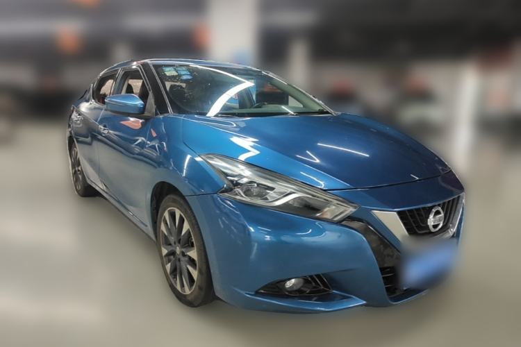 Used Nissan Lannia 2016 1.6L CVT Smart Cool Edition Front Right 45 Deg
