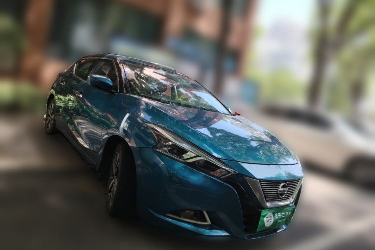 Used Nissan Lannia 2016 1.6L CVT Cool Edition Front Right 45 Deg