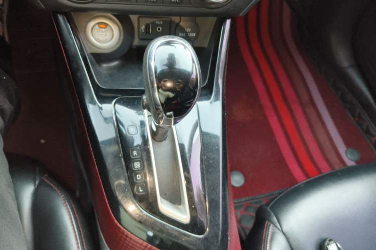 Used Nissan Lannia 2016 1.6L CVT High-Energy Version Gear Lever