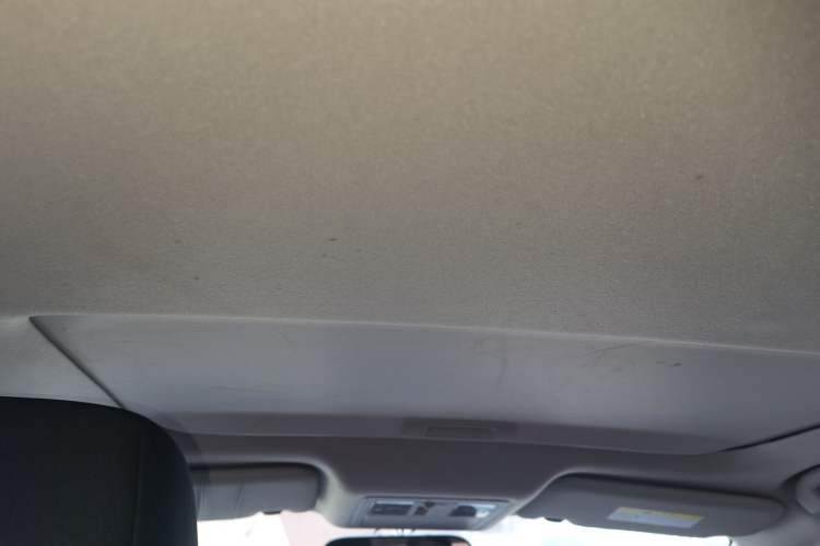 Used Nissan Lannia 2016 1.6L CVT Cool Edition Headliner
