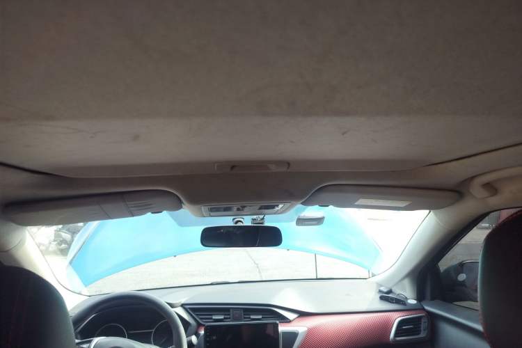 Used Nissan Lannia 2016 1.6L CVT Cool Edition Headliner