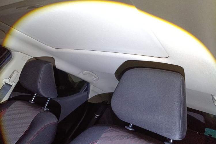 Used Nissan Lannia 2016 1.6L CVT Smart Cool Edition Headliner