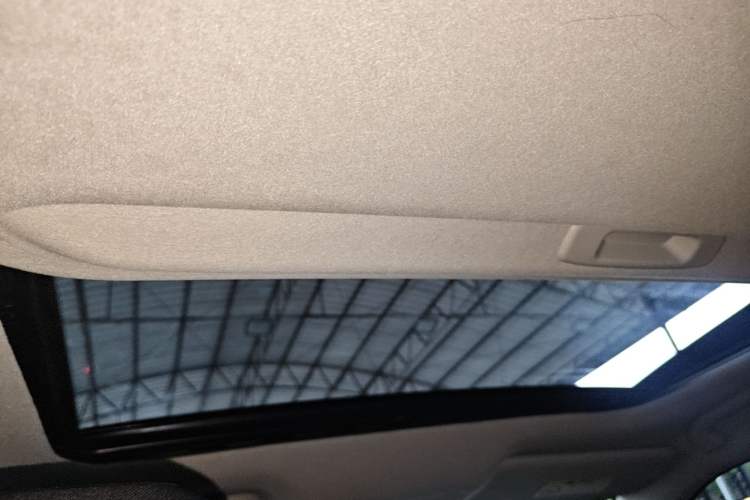 Used Nissan Lannia 2016 1.6L CVT Smart Cool Edition Headliner