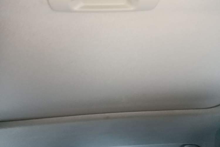 Used Nissan Lannia 2016 1.6L CVT Cool Edition Headliner