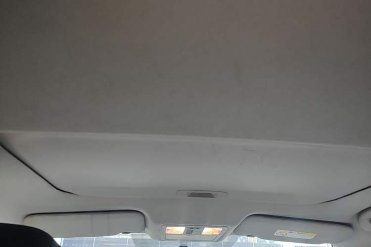Used Nissan Lannia 2016 1.6L CVT Smart Cool Edition Headliner