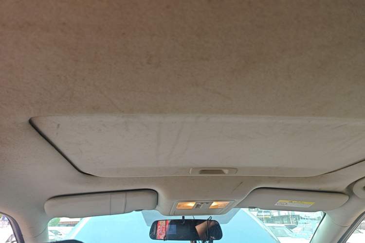 Used Nissan Lannia 2016 1.6L CVT Cool Edition Headliner