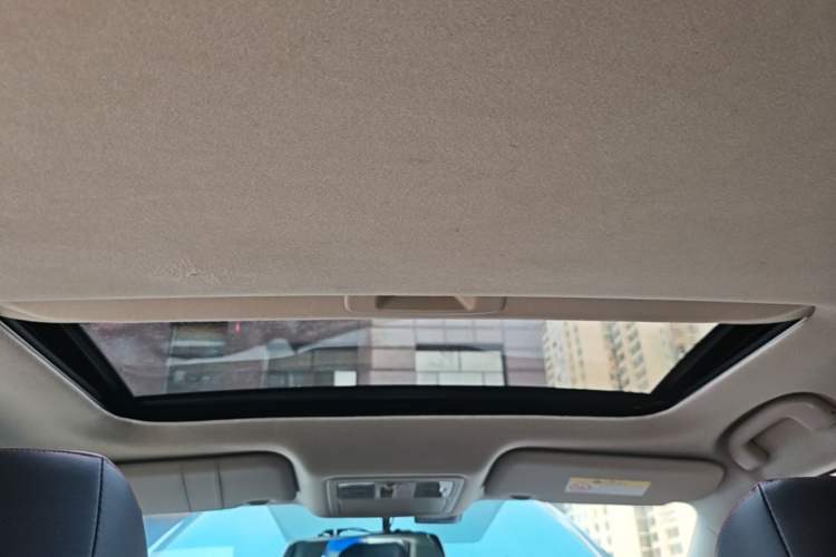 Used Nissan Lannia 2016 1.6L CVT Smart Cool Edition Headliner