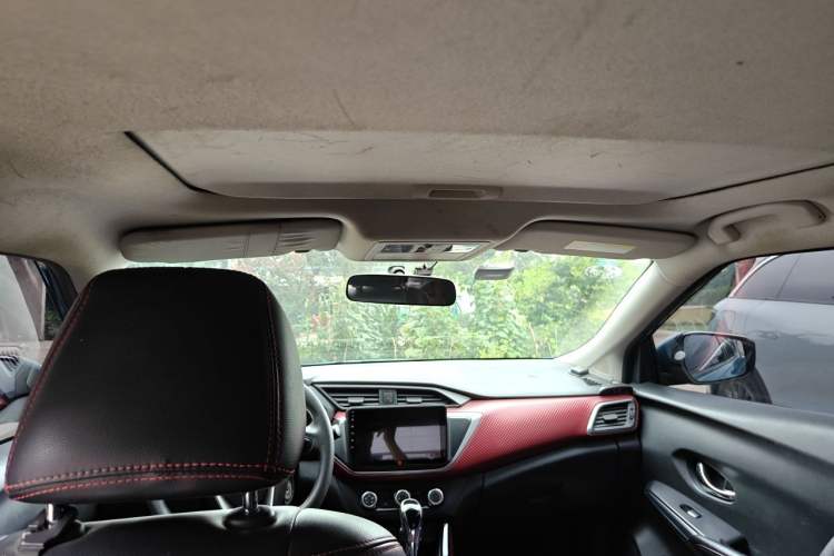 Used Nissan Lannia 2016 1.6L CVT Cool Edition Headliner